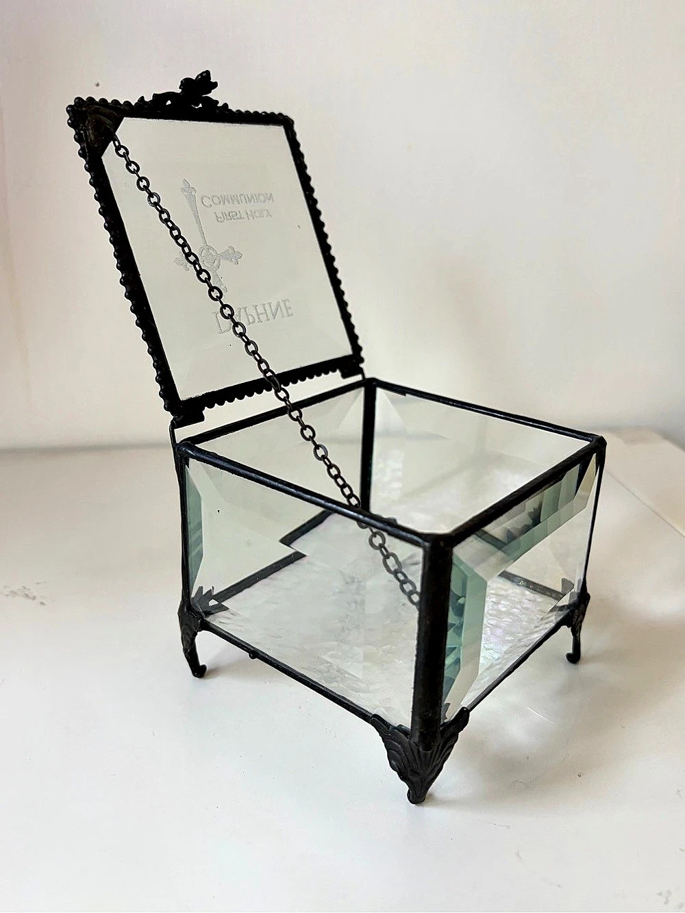DAPHNE Glass Box Clear Textured with Beveled Sides 3" x 3" x 3"